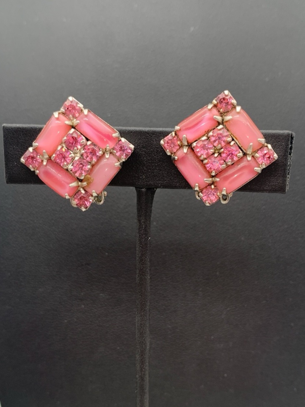 Vintage sparkly Pink Tile Rhinestone Cluster Clip-On Earrings